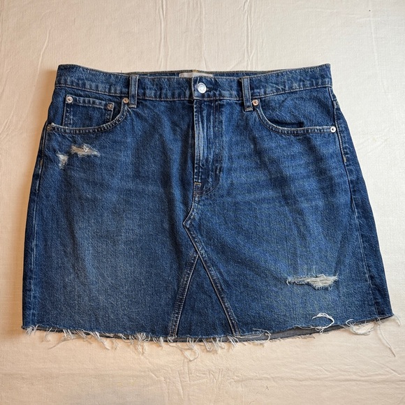 Everlane Dresses & Skirts - Everlane Women's Denim Reconstructed Distressed Blue Mini Skirt Size 33